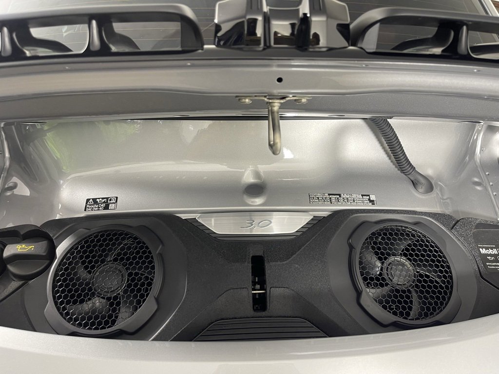 Certified 2025 Porsche 911 Carrera image 31