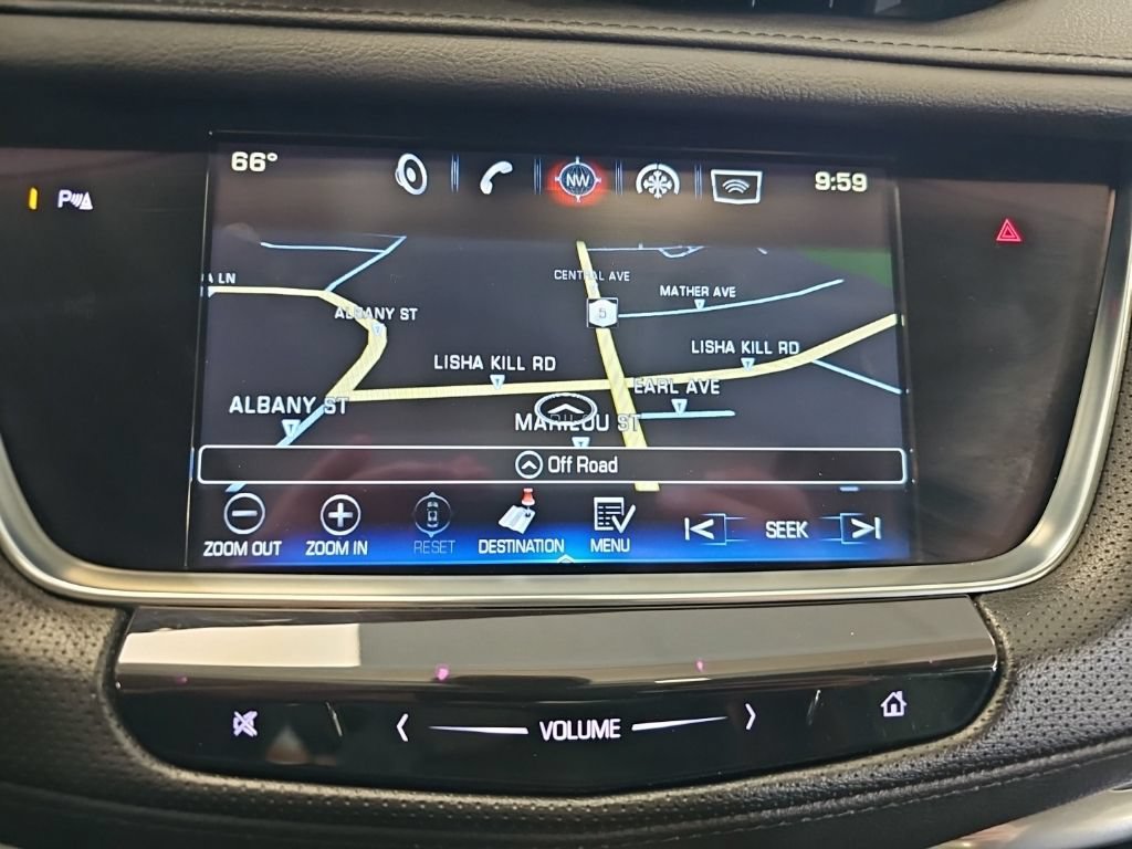 Used 2018 Cadillac XT5 Luxury w/ Driver Awareness Package AWD/4WD image 21