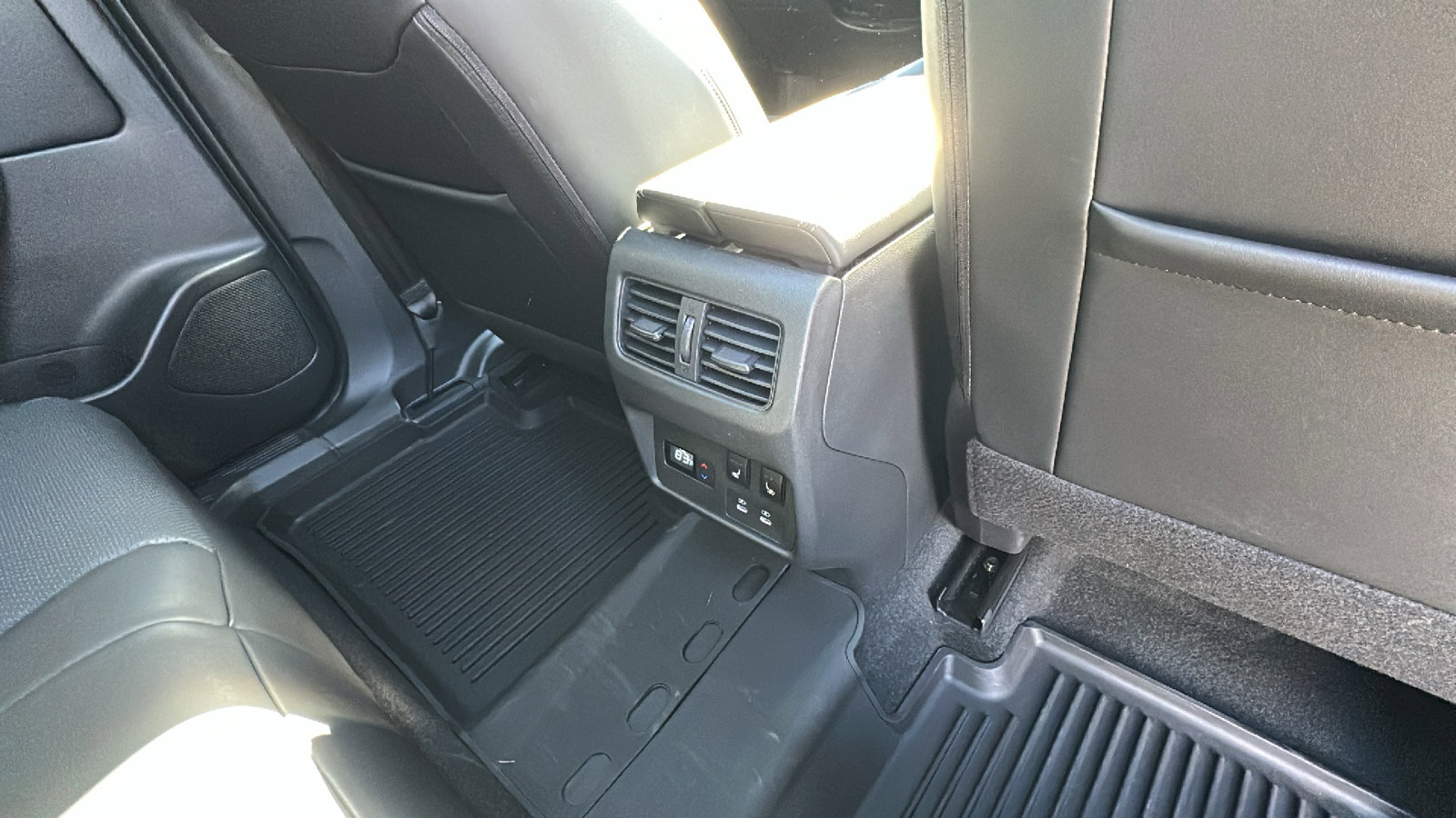 Certified 2025 Nissan Rogue Platinum w/ Platinum Premium Package image 25