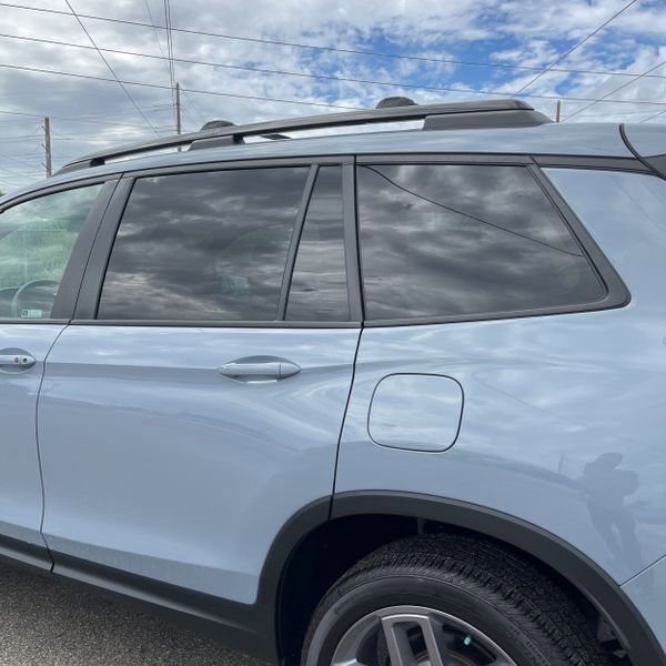 Used 2023 Honda Passport EX-L image 4