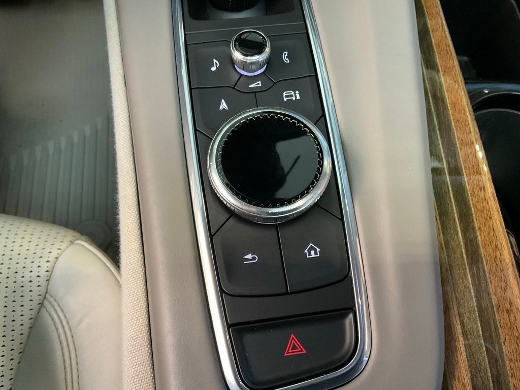 Used 2021 Cadillac Escalade Sport Platinum image 19