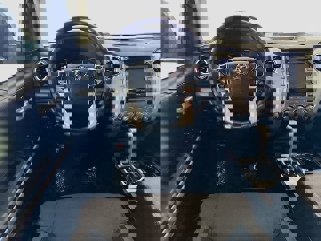 Certified 2018 Toyota Tundra SR5 w/ TRD Off Road Package AWD/4WD image 20