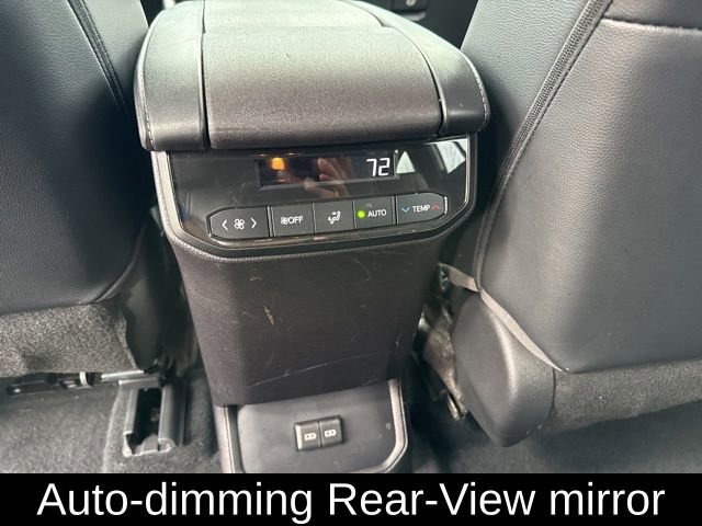Used 2022 Toyota Highlander XSE image 17