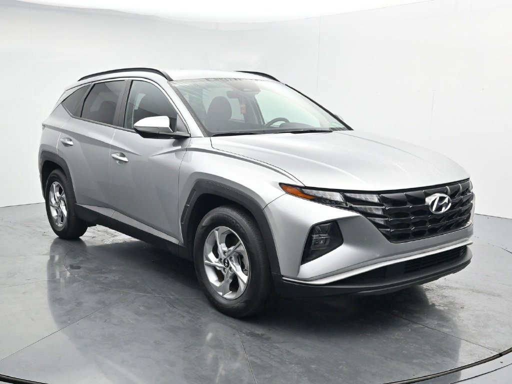 Used 2022 Hyundai Tucson SEL FWD image 2