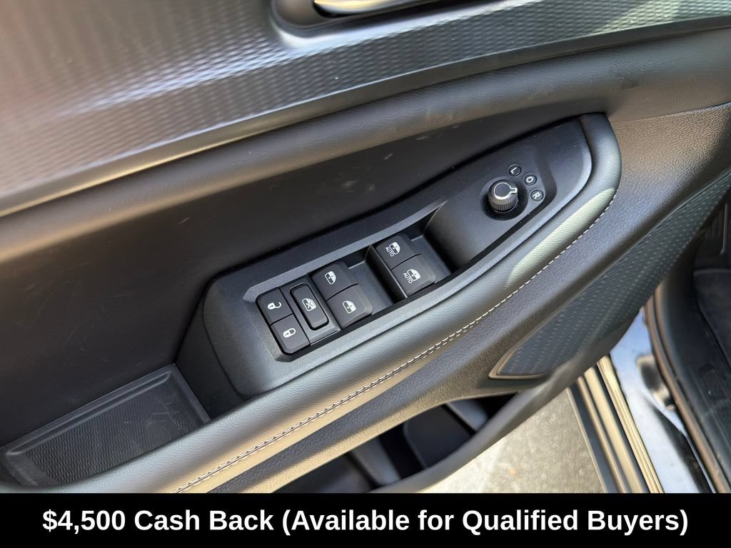 New 2026 Jeep Grand Cherokee Laredo w/ Trailer Tow Package RWD image 20