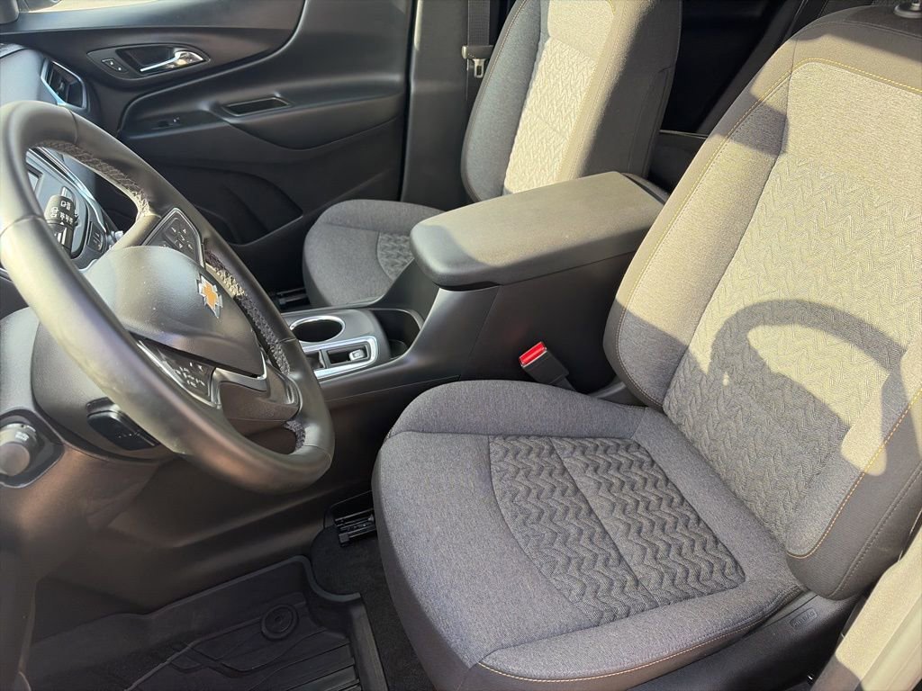 Certified 2024 Chevrolet Equinox LT w/ LPO, Floor Liner Package image 13