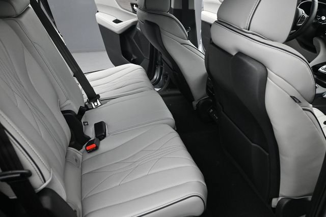 New 2026 Acura MDX w/ Advance Package AWD/4WD image 17