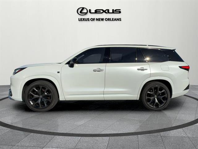 New 2026 Lexus TX 500h AWD image 3