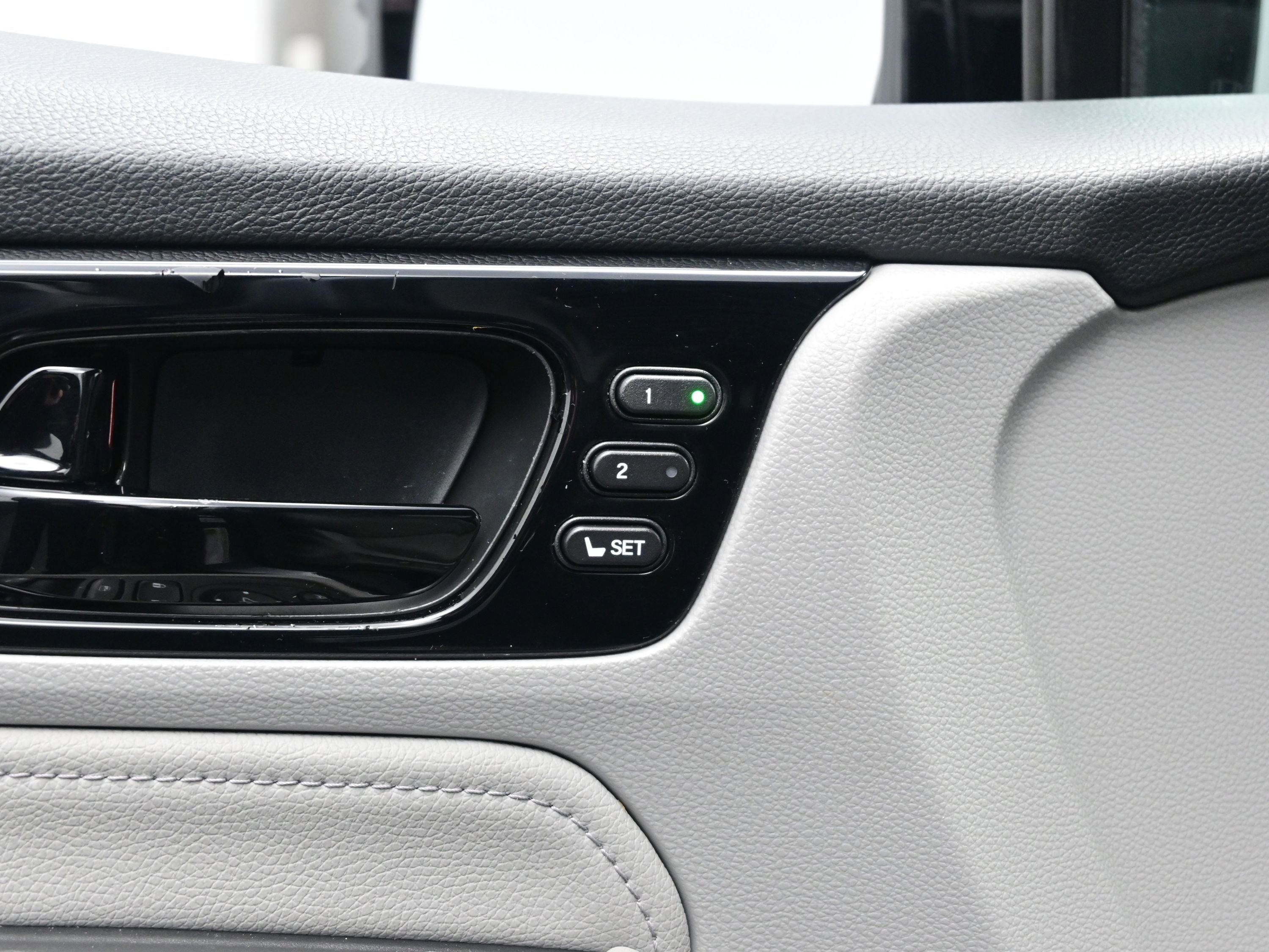 Used 2019 Honda Odyssey Elite image 11