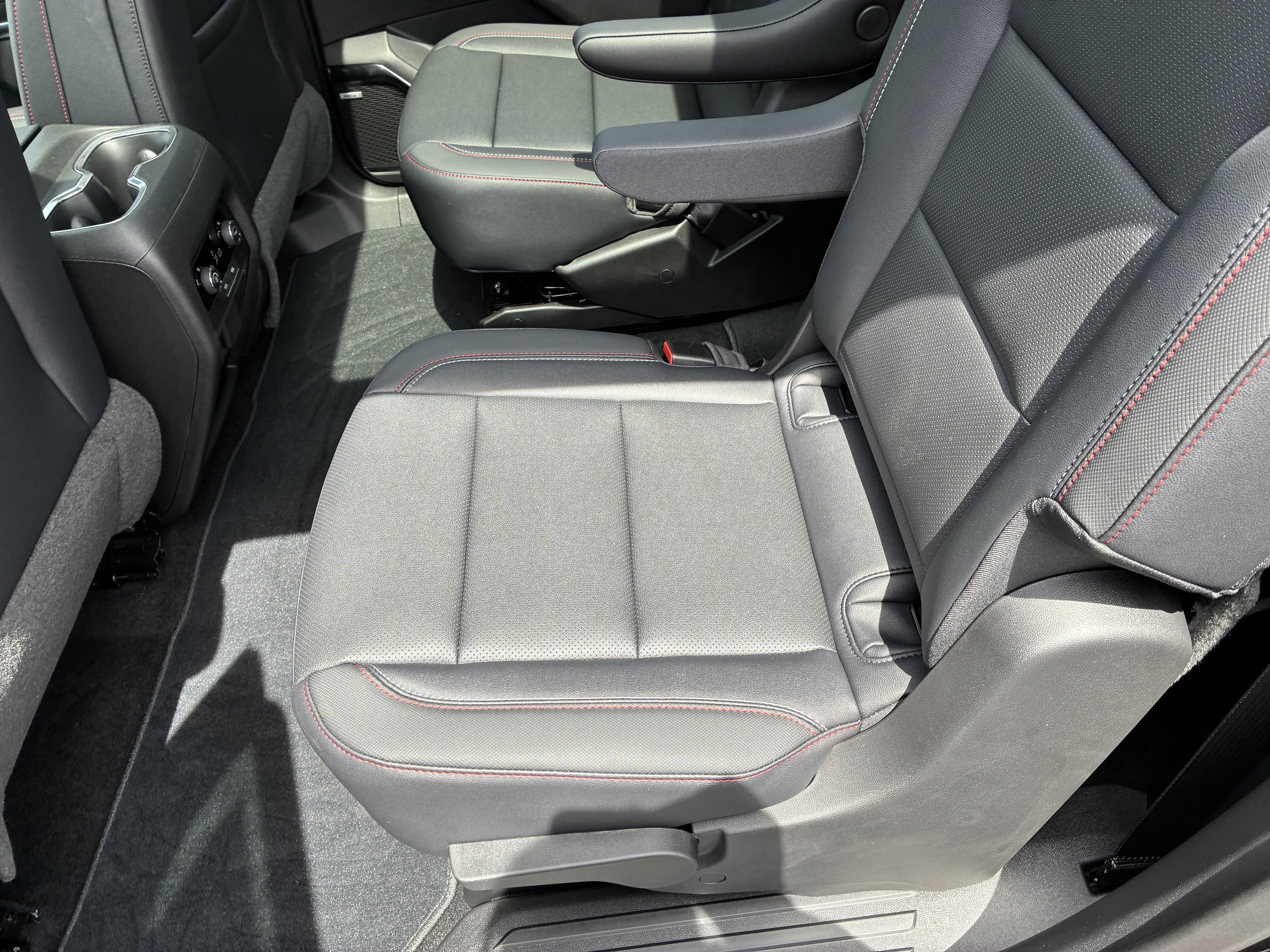 New 2026 Chevrolet Traverse Z71 w/ Enhanced Driving Package AWD/4WD image 15