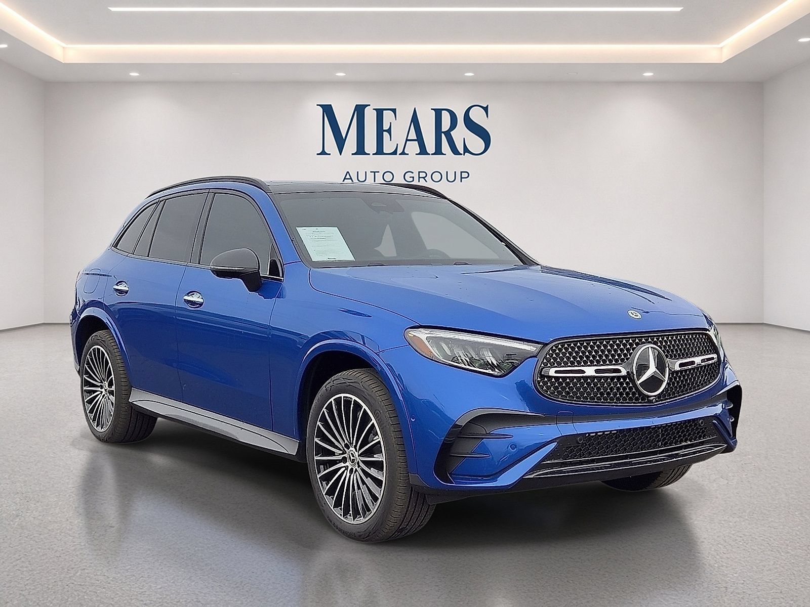 Used 2026 Mercedes-Benz GLC 350e 4MATIC w/ AMG Line image 7