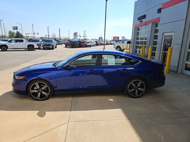 Used 2024 Honda Accord Sport image 2