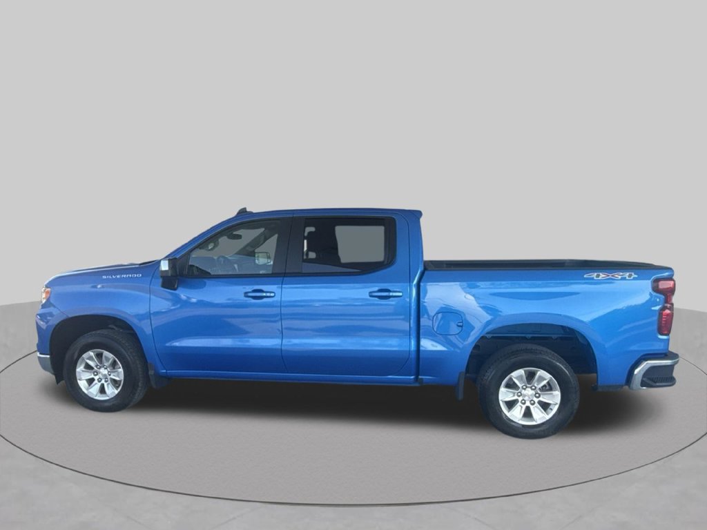 Used 2025 Chevrolet Silverado 1500 LT AWD/4WD image 4