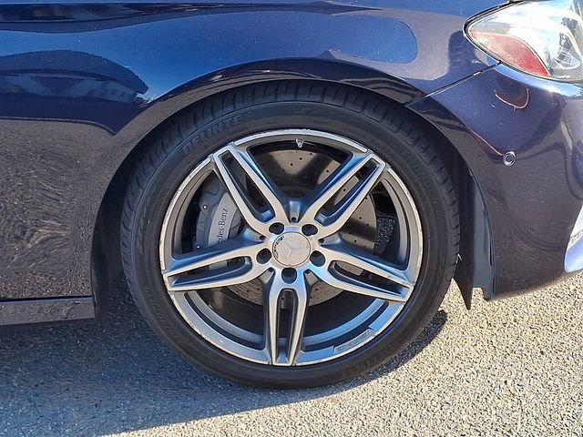 Used 2017 Mercedes-Benz E 300 image 29
