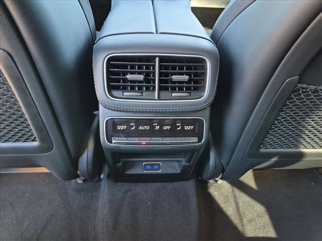 Used 2024 Mercedes-Benz GLE 53 AMG 4MATIC w/ Acoustic Comfort Package image 18