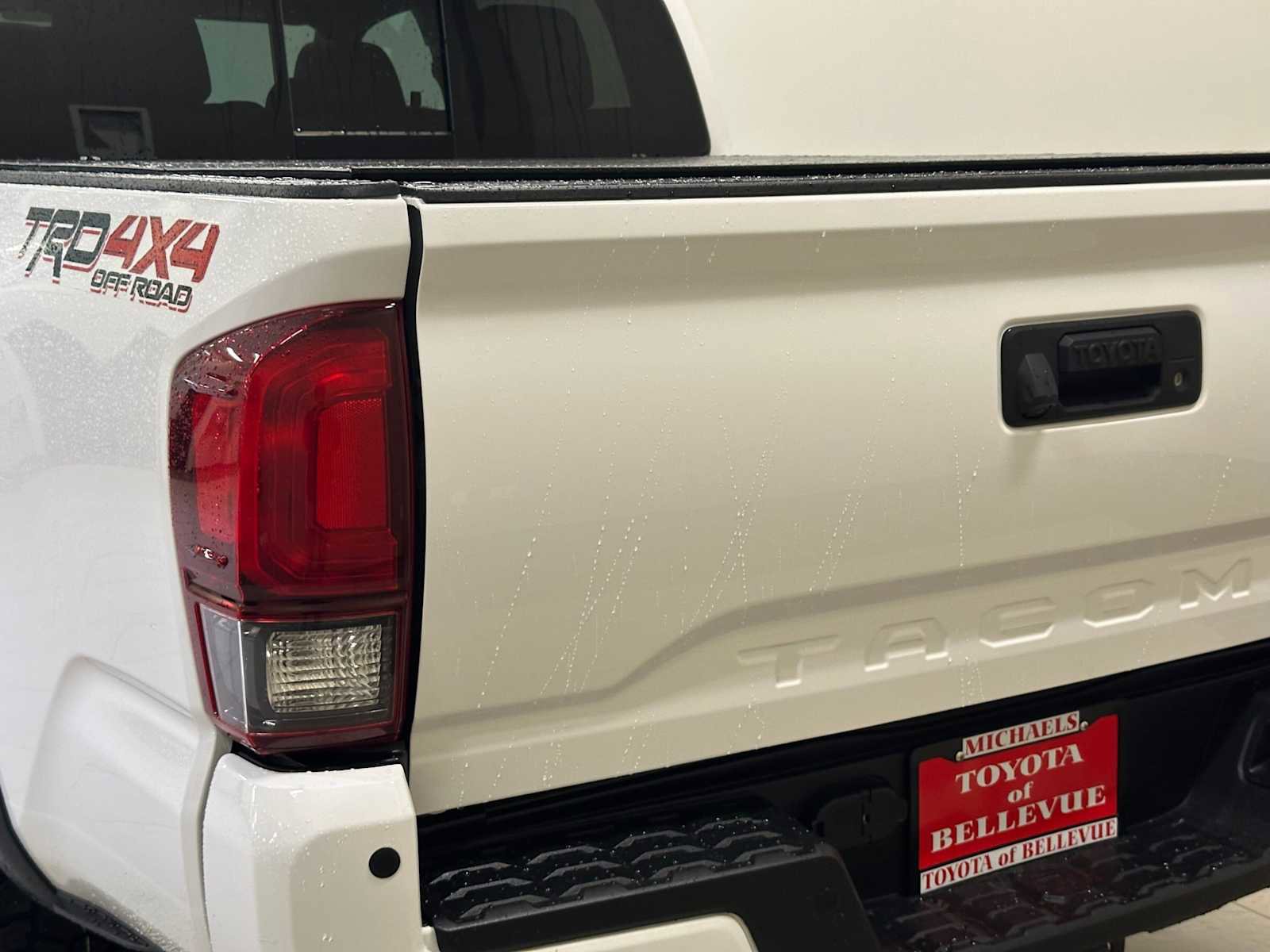 Used 2019 Toyota Tacoma TRD Off-Road image 7