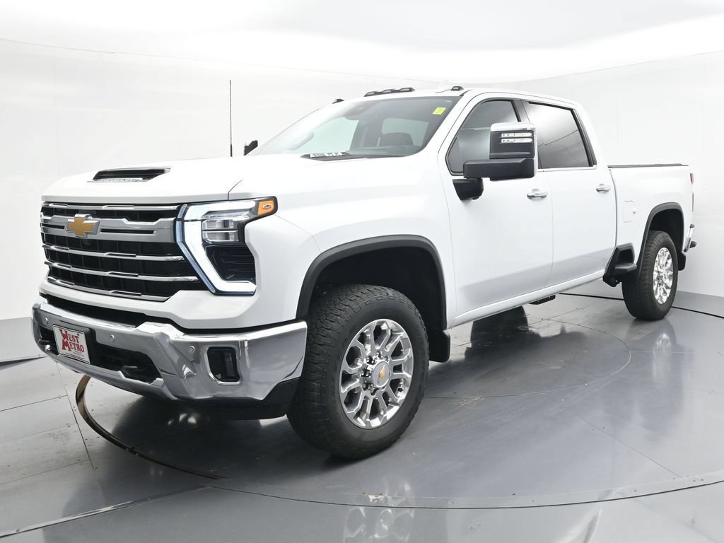 Used 2025 Chevrolet Silverado 2500 LTZ w/ LTZ Premium Package AWD/4WD image 3
