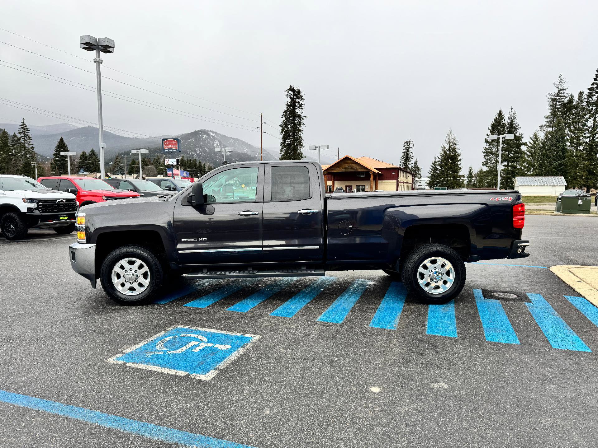 Used 2015 Chevrolet Silverado 2500 LTZ w/ LTZ Plus Package image 4