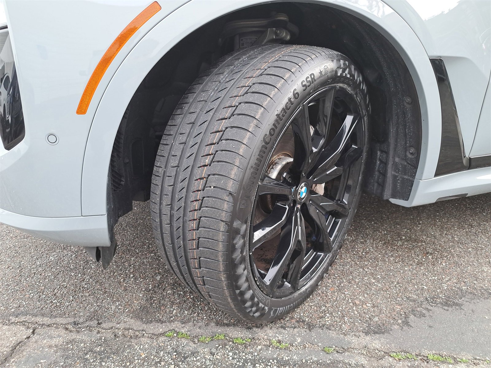 Used 2024 BMW X7 xDrive40i w/ M Sport Package image 37