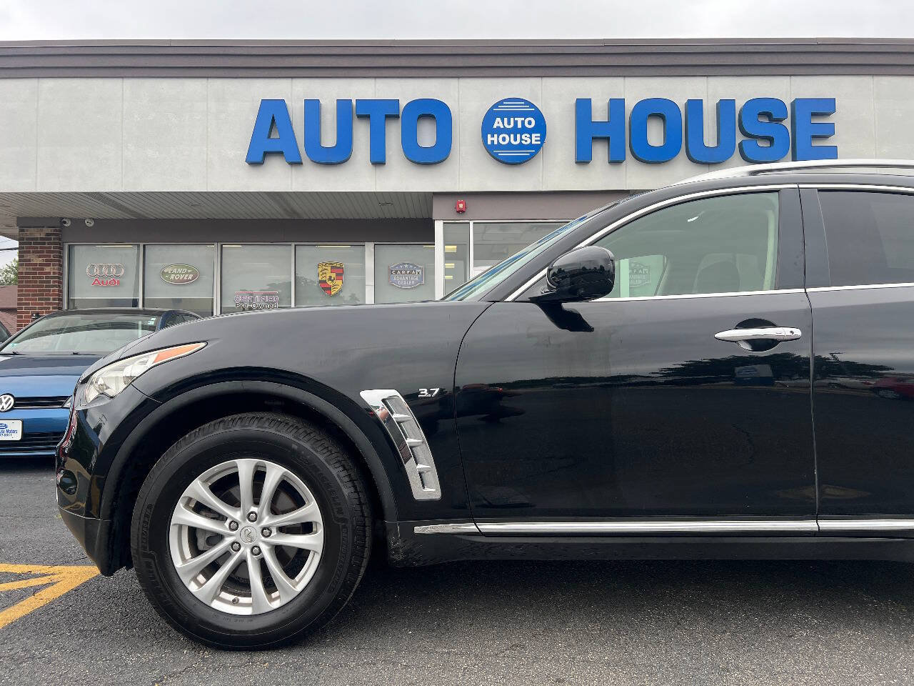 Used 2014 INFINITI QX70 AWD w/ Premium Package image 35