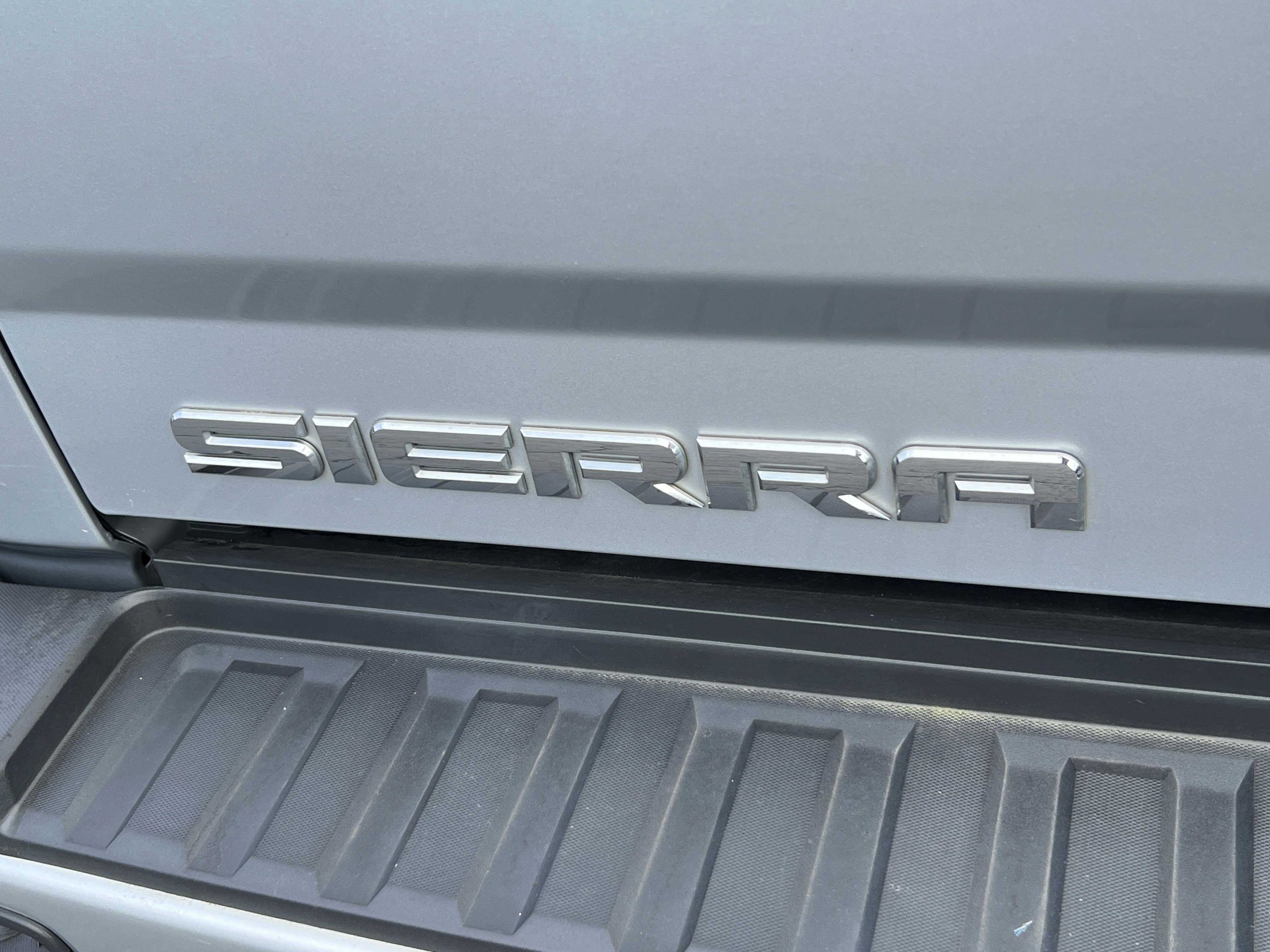 Used 2015 GMC Sierra 2500 Denali image 9