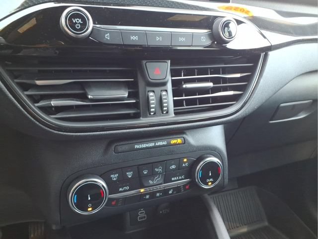 Used 2025 Ford Escape ST-Line w/ Cold Weather Package AWD/4WD image 19