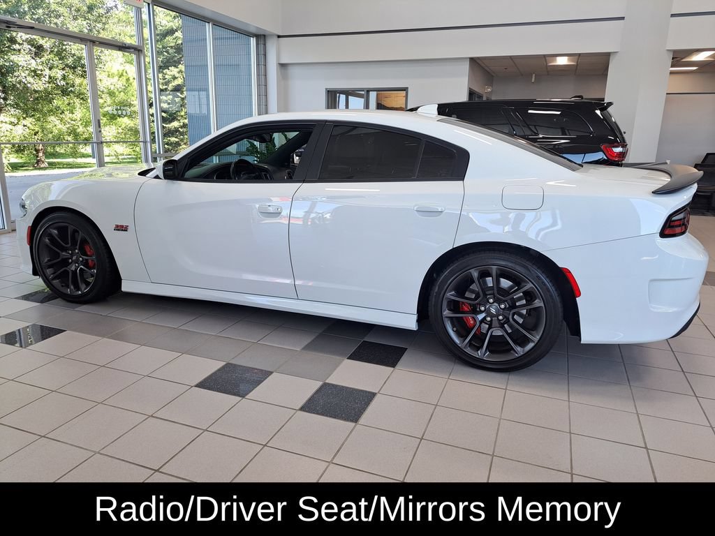 Certified 2022 Dodge Charger Scat Pack w/ Plus Group RWD image 5