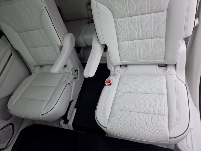 New 2026 Buick Enclave Avenir w/ Super Cruise Package AWD/4WD image 32
