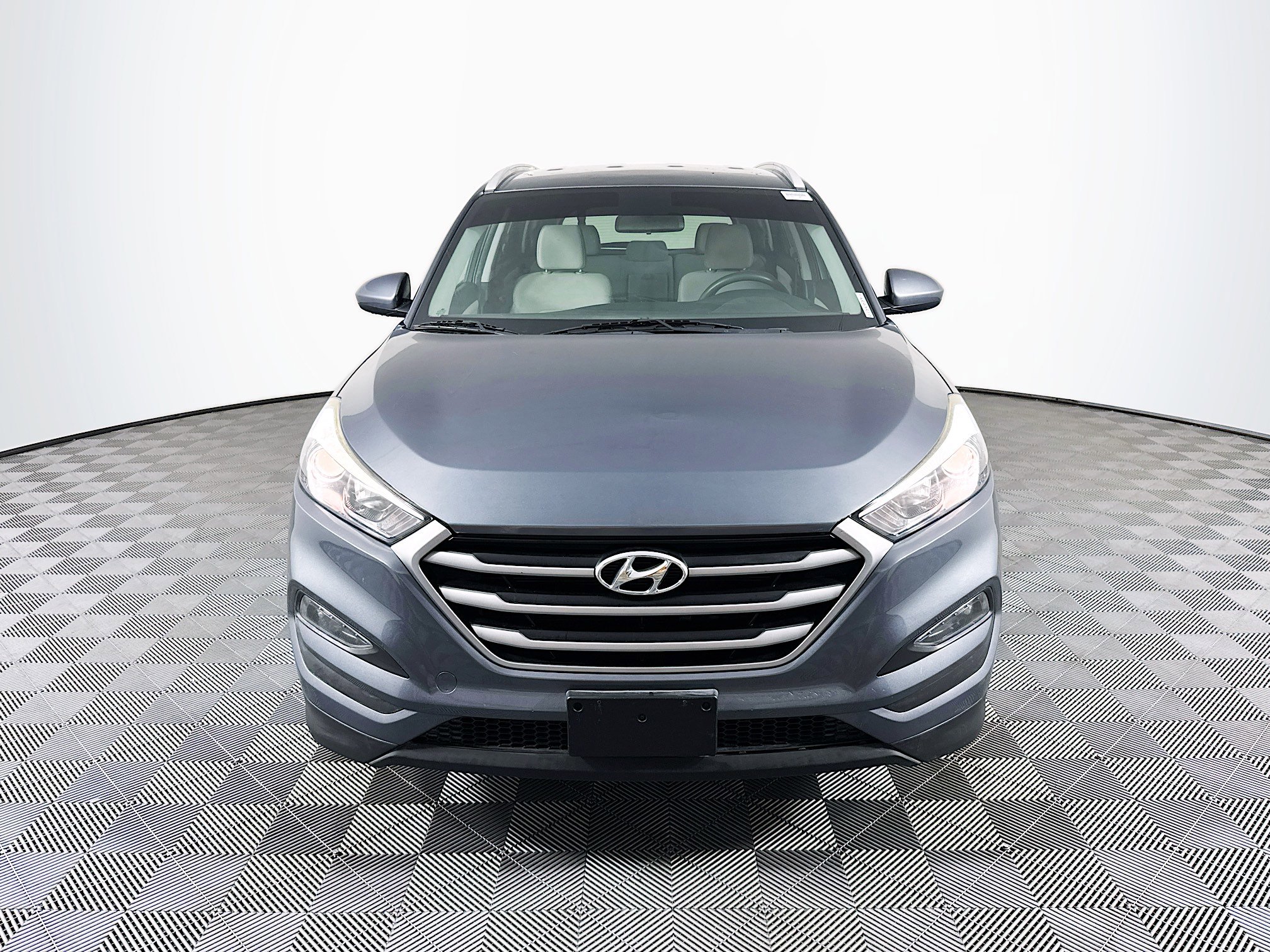 Used 2018 Hyundai Tucson SEL image 2