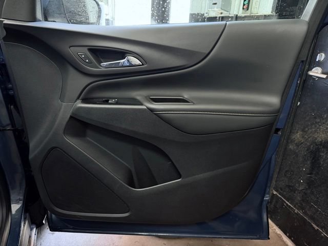 Used 2024 Chevrolet Equinox Premier AWD/4WD image 15
