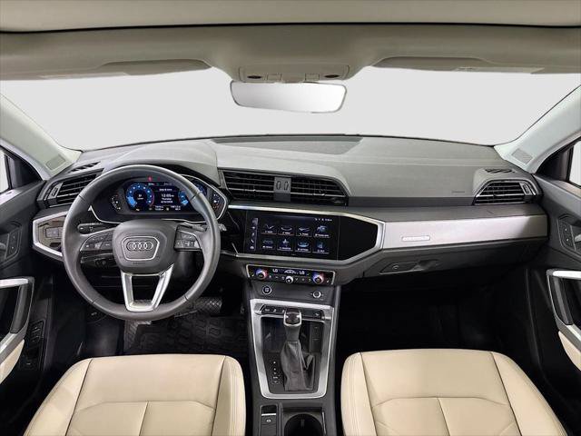 Certified 2025 Audi Q3 2.0T Premium AWD/4WD image 9