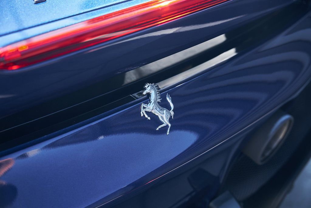 Used 2023 Ferrari SF90 Stradale image 11