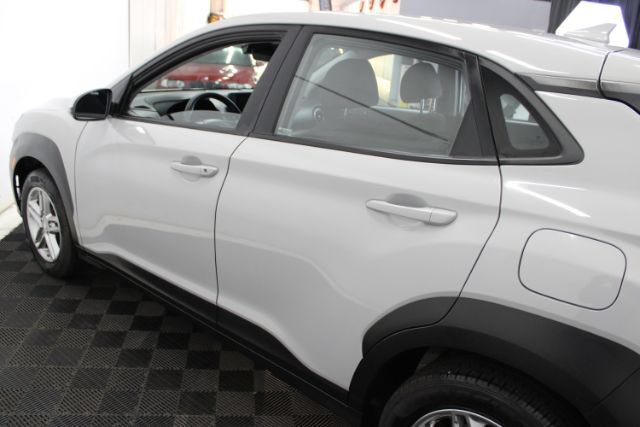 Used 2023 Hyundai Kona SE FWD image 9