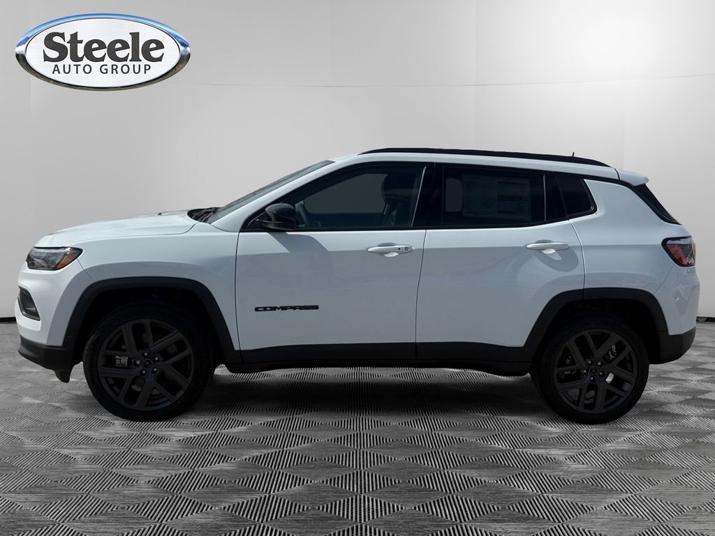 New 2026 Jeep Compass Latitude image 2