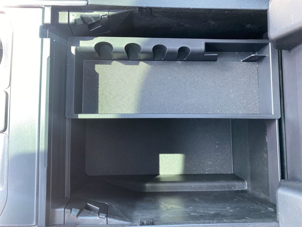 Used 2024 Ford F150 Platinum w/ Equipment Group 702A High image 17