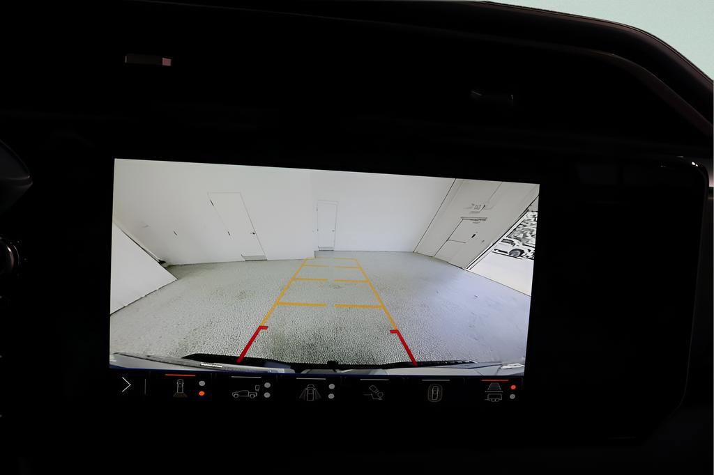 Used 2024 GMC Sierra 3500 Denali Ultimate AWD/4WD image 13