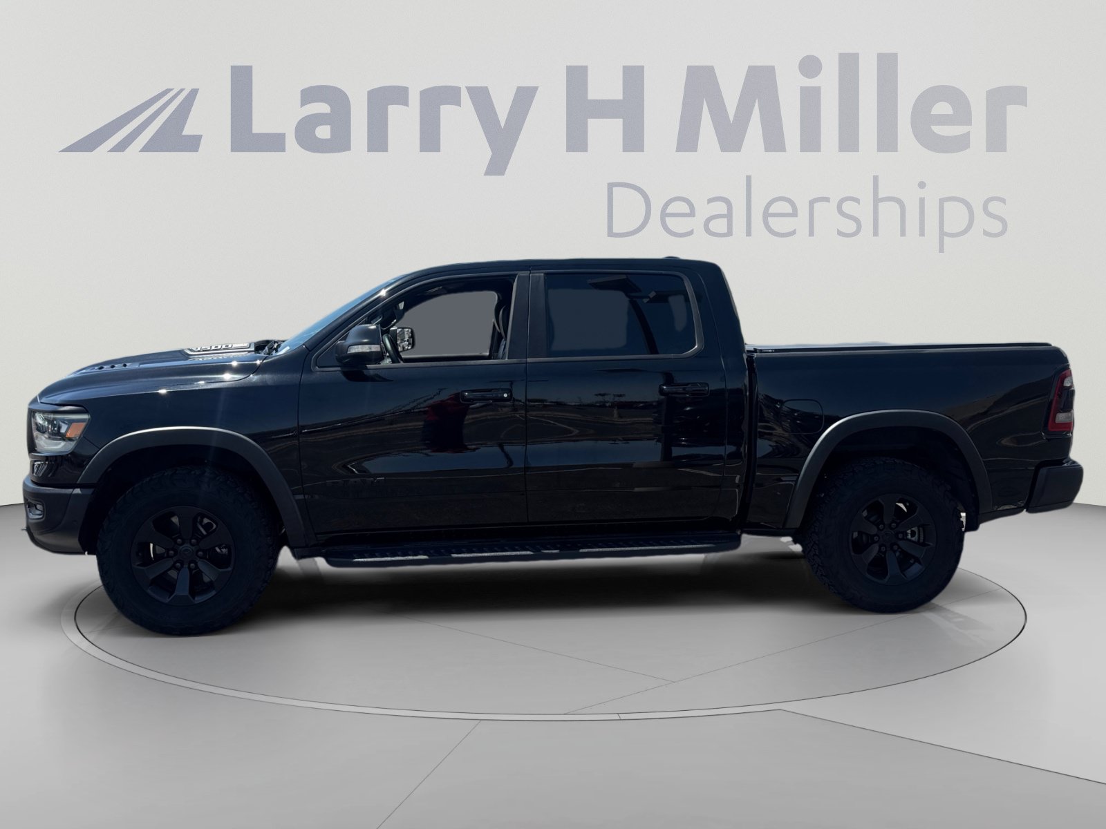 Used 2022 RAM 1500 Rebel w/ Rebel Level 2 Equipment Group AWD/4WD image 2
