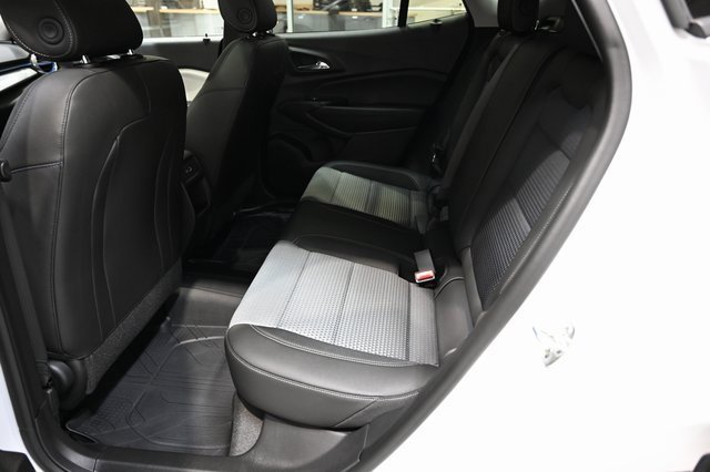 New 2026 GMC Canyon Elevation w/ Convenience Package image 11