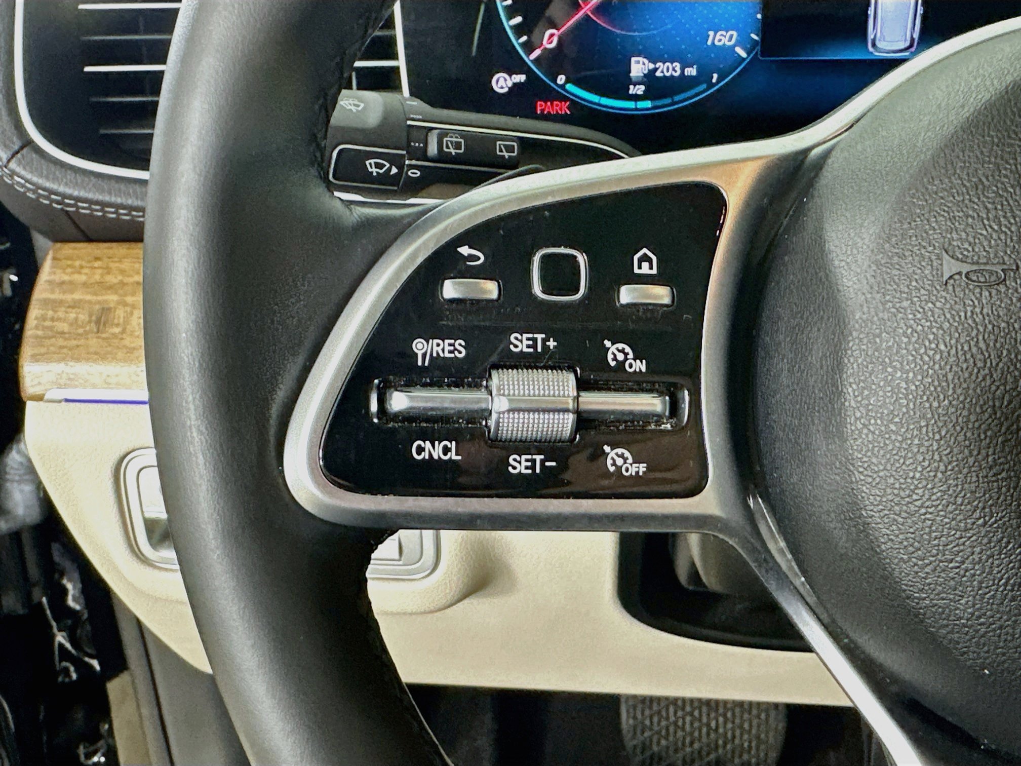 Certified 2023 Mercedes-Benz GLS 450 4MATIC image 12