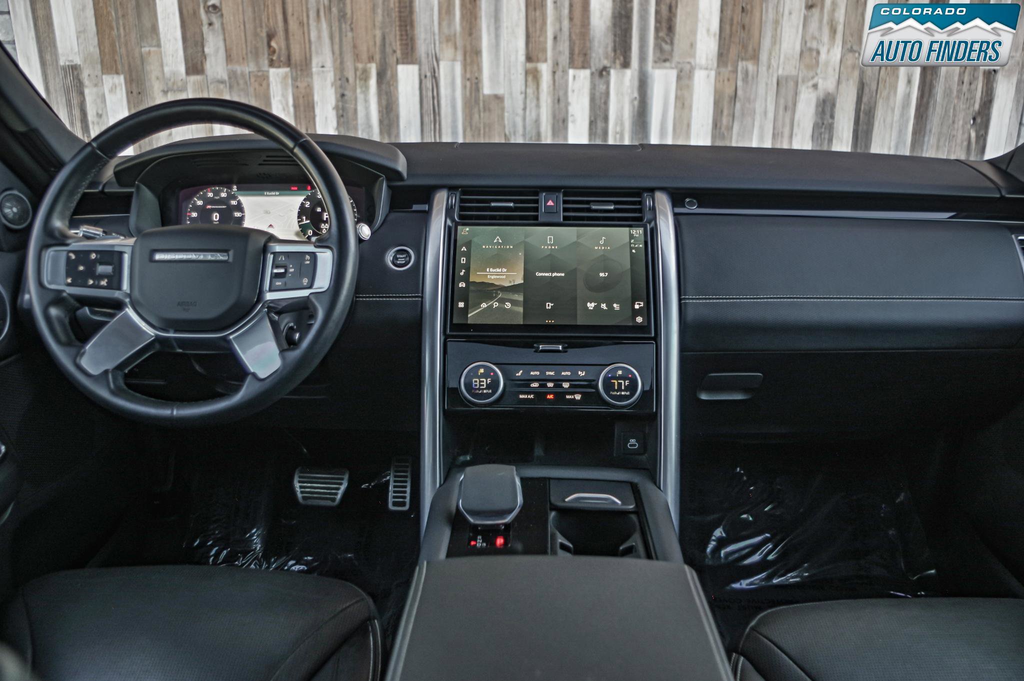 Used 2021 Land Rover Discovery S R-Dynamic image 17