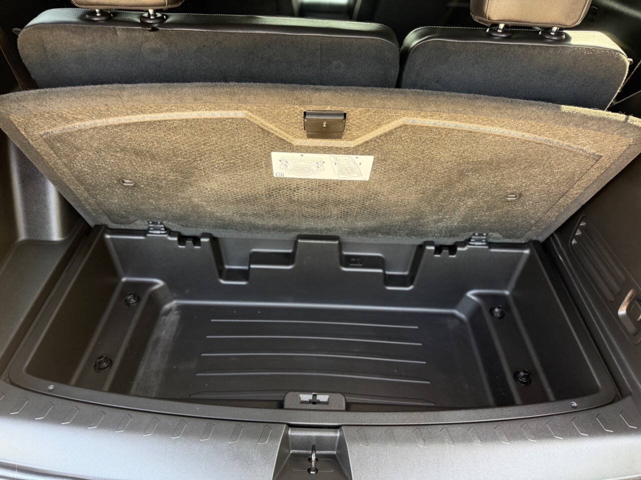 Used 2023 Chevrolet Traverse LT AWD/4WD image 12