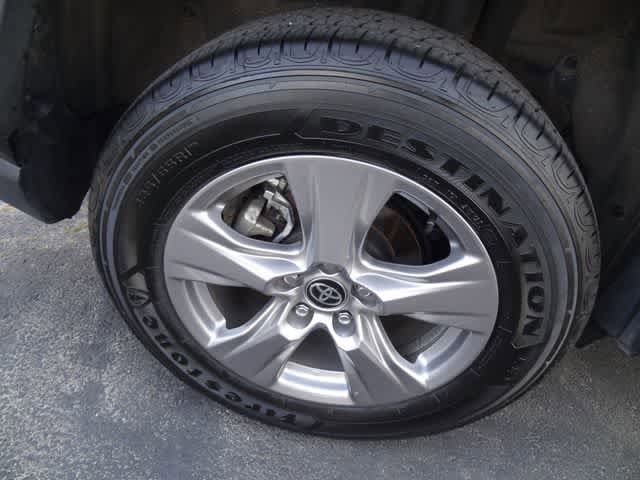 Certified 2025 Toyota RAV4 XLE AWD/4WD image 13