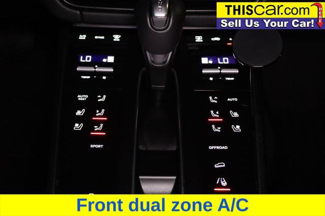 Used 2025 Porsche Macan Turbo AWD/4WD image 19