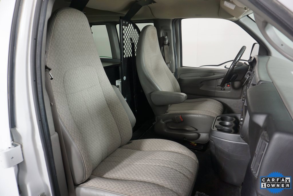 Used 2014 Chevrolet Express 1500 LT w/ LT Preferred Equipment Group AWD/4WD image 23