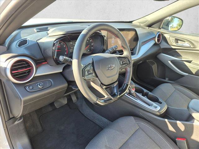 Used 2026 Chevrolet Trax RS FWD image 10