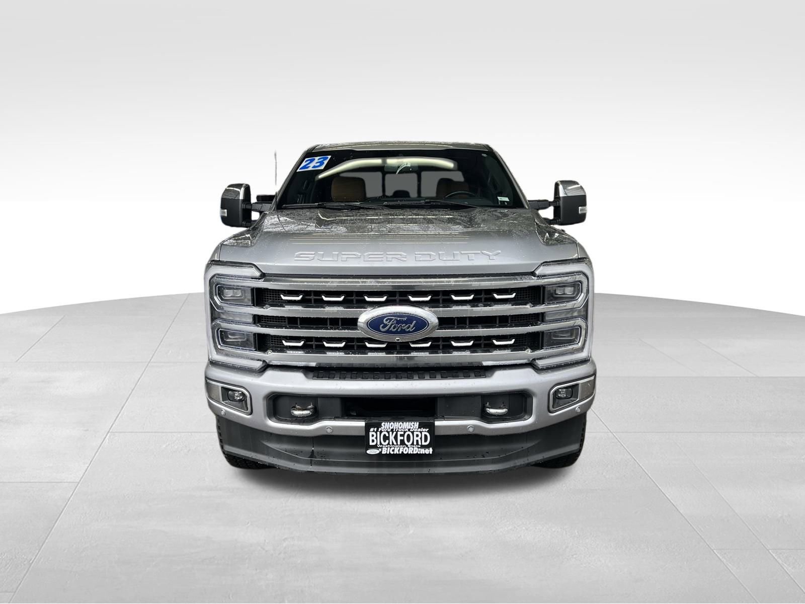 Used 2023 Ford F350 Platinum w/ FX4 Off-Road Package image 2