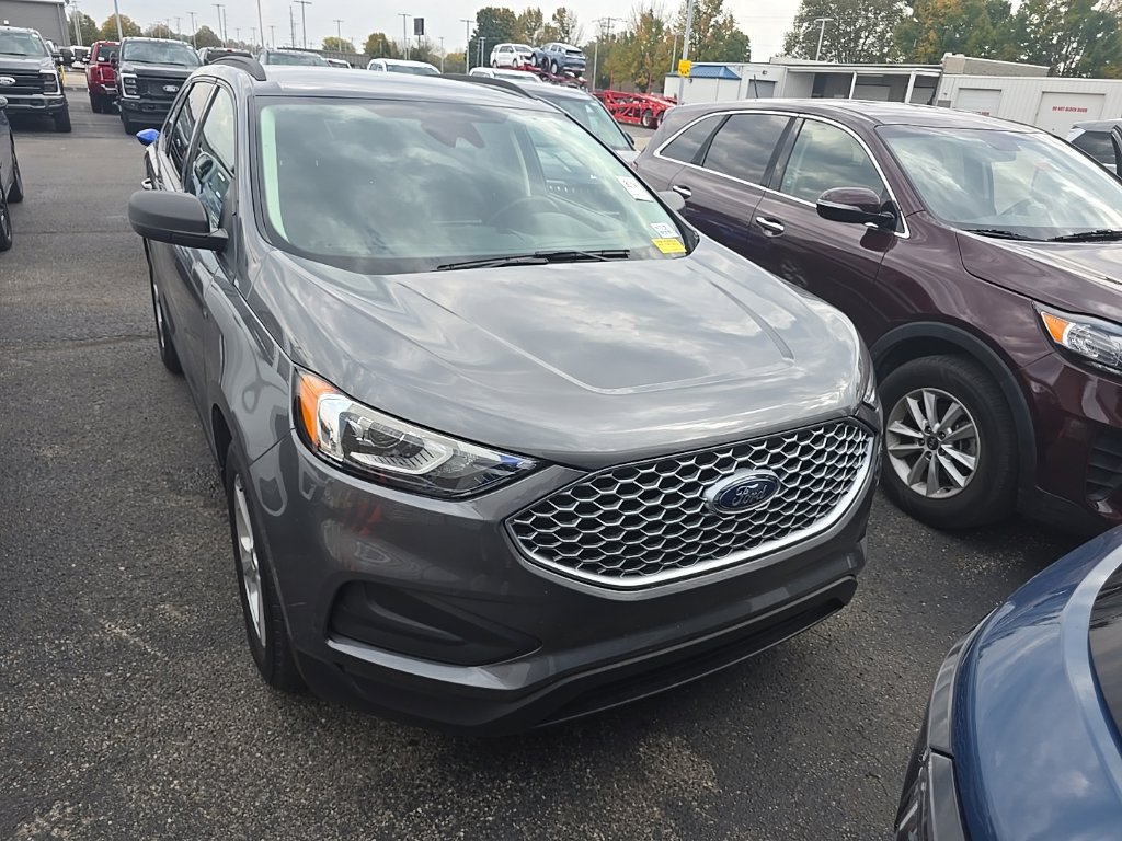 Used 2023 Ford Edge SE AWD/4WD image 1