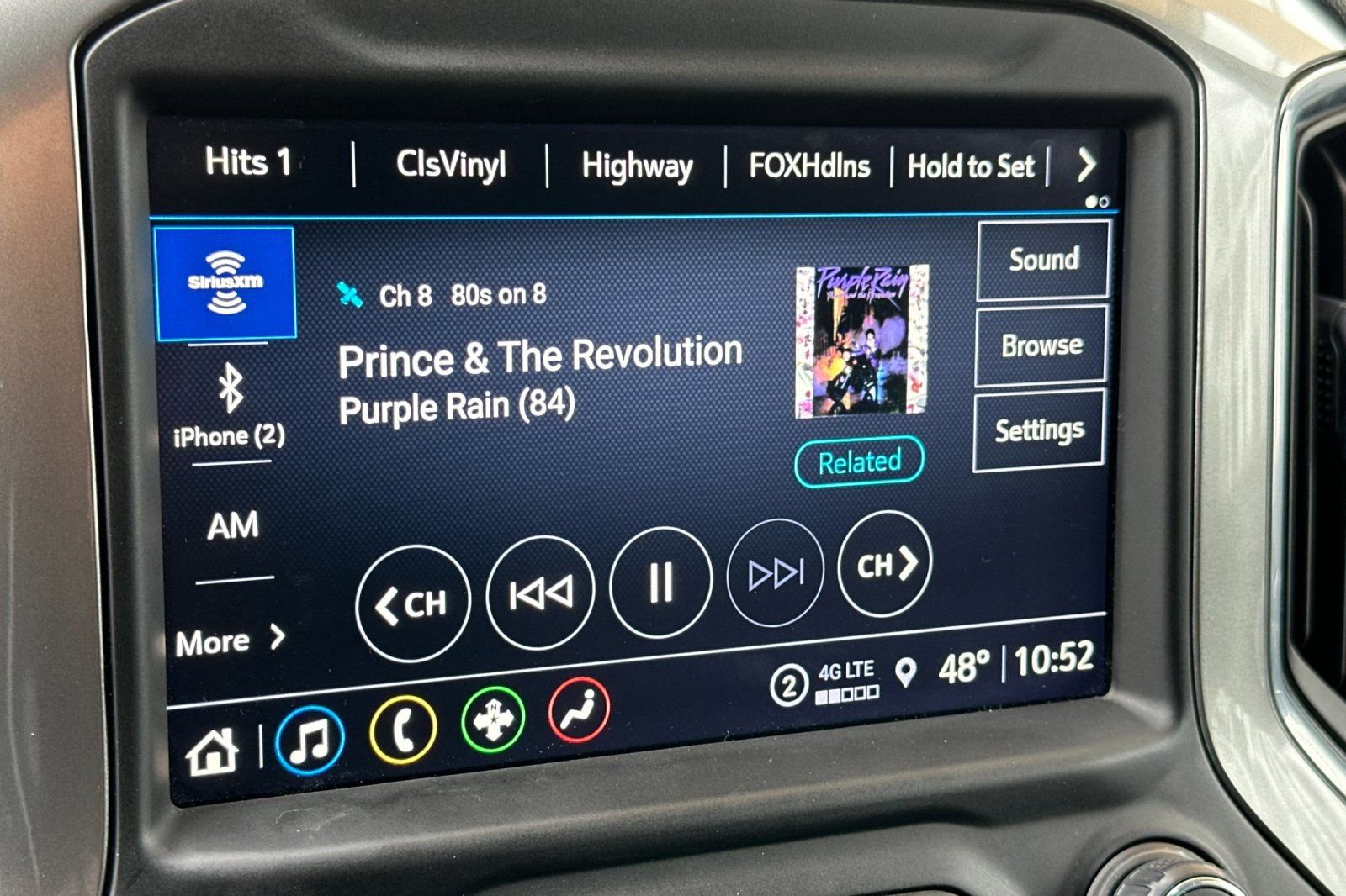 Used 2021 Chevrolet Silverado 2500 LTZ w/ LTZ Plus Package image 18