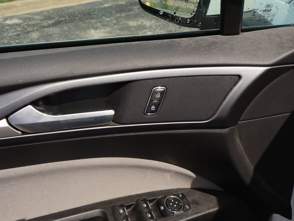 Used 2016 Ford Fusion S FWD image 12