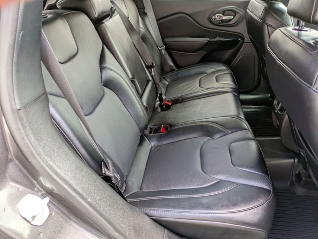 Certified 2023 Jeep Cherokee Altitude Lux w/ Mopar Interior Package image 27